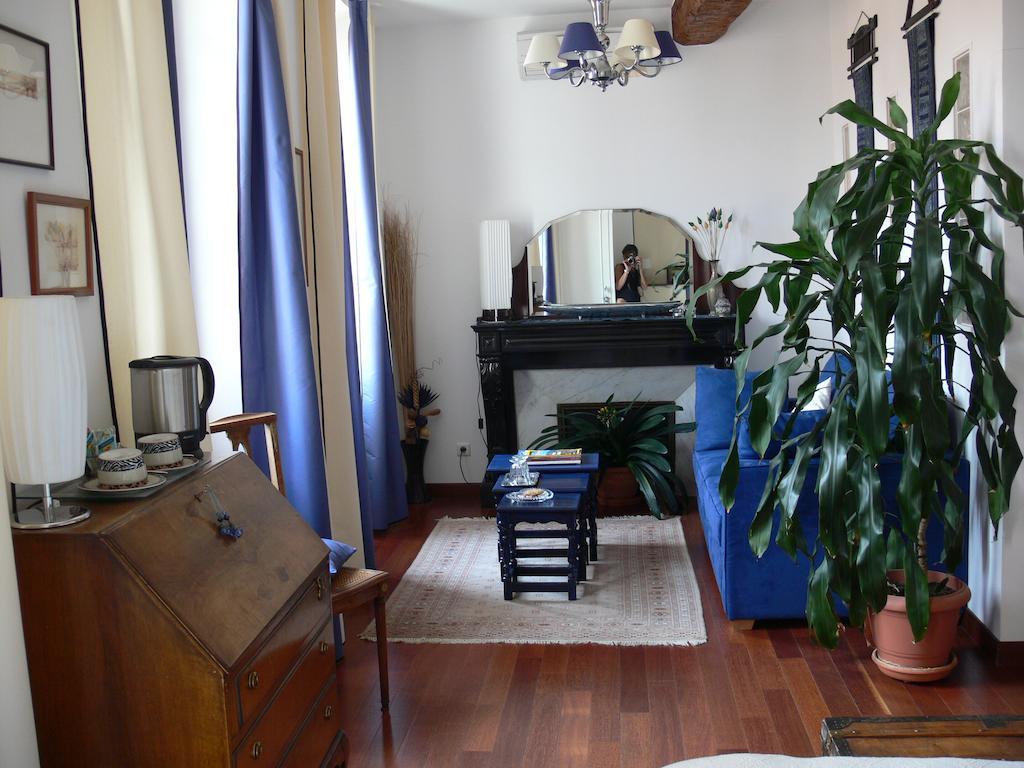 Maison D'Hote La Tourette Кукуньян Номер фото